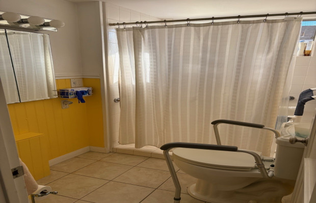 Board and Care in Hawthorne California 90250 at easeplacement.com - Ease Placement