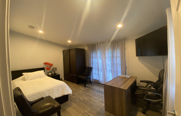 Board and Care in Granada Hills California 91344 at easeplacement.com - Ease Placement
