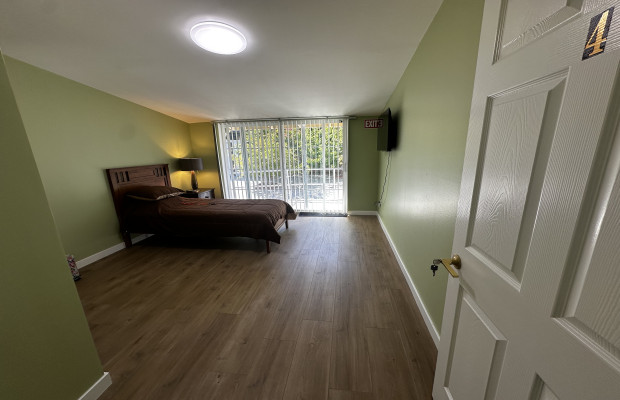 Board and Care in Granada Hills California 91344 at easeplacement.com - Ease Placement