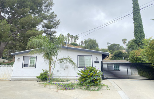 Board and Care in Granada Hills California 91344 at easeplacement.com - Ease Placement