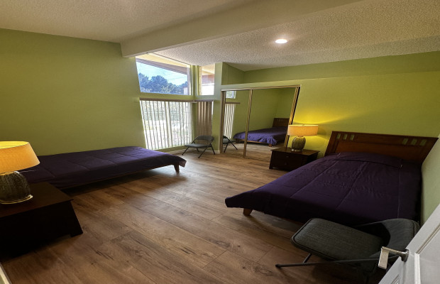 Board and Care in Granada Hills California 91344 at easeplacement.com - Ease Placement