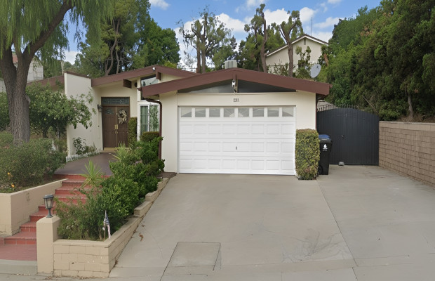 Board and Care in Granada Hills California 91344 at easeplacement.com - Ease Placement