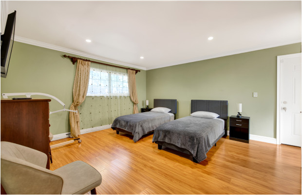 Board and Care in Granada Hills California 91344 at easeplacement.com - Ease Placement