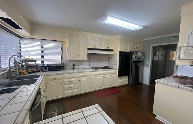 Board and Care in Salinas California 93901 at easeplacement.com - Ease Placement