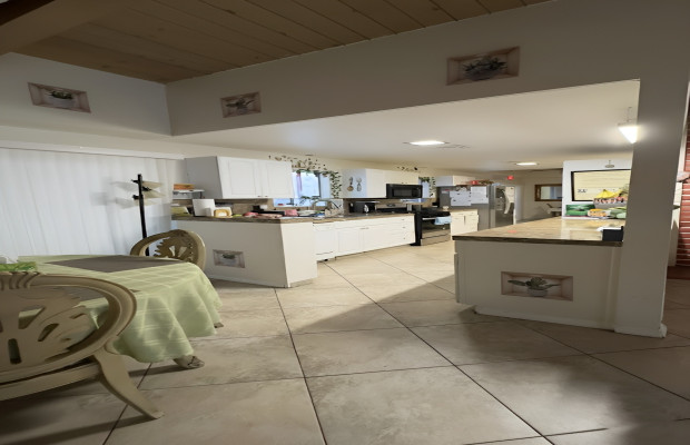 Board and Care in Palm Springs California 92264 at easeplacement.com - Ease Placement