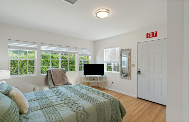 Board and Care in North Hills California 91343 at easeplacement.com - Ease Placement